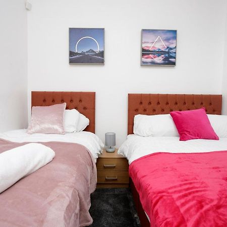 Kirkstall Serviced Apartments Leeds Leeds  Luaran gambar